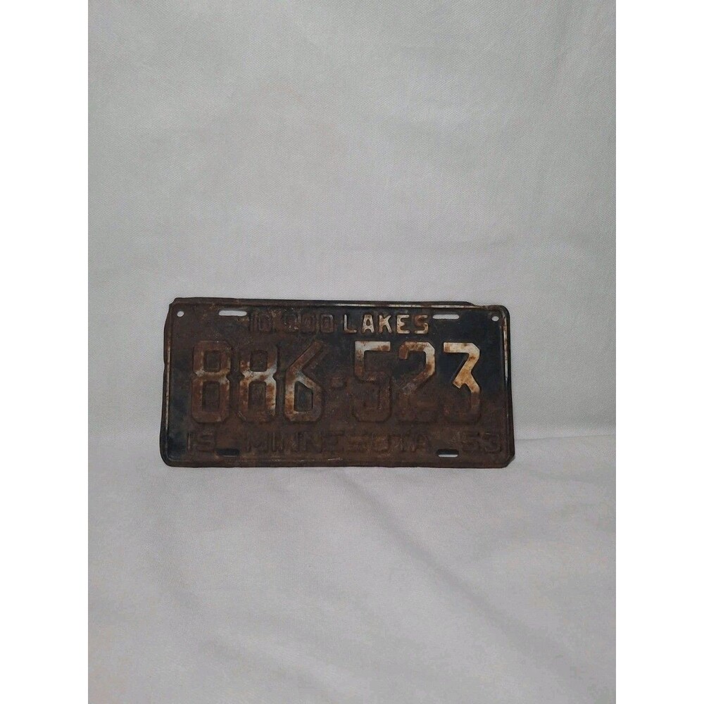 Vintage 1953 Minnesota 10,000 License Plate 886-523 Rustic Cabin Mancave Utility